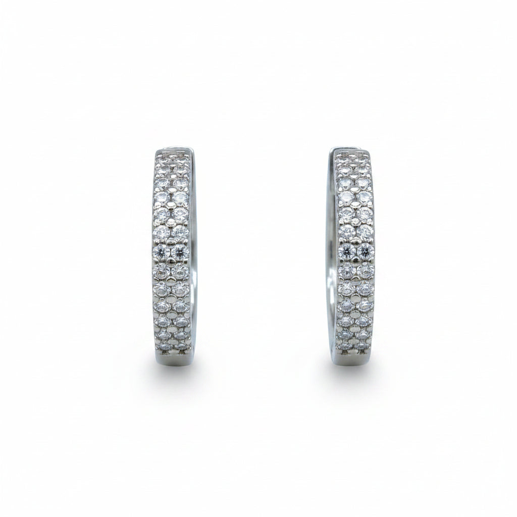 Creolen 585 Gold Zirkonia zweireihig – Splendido – model with jewelry