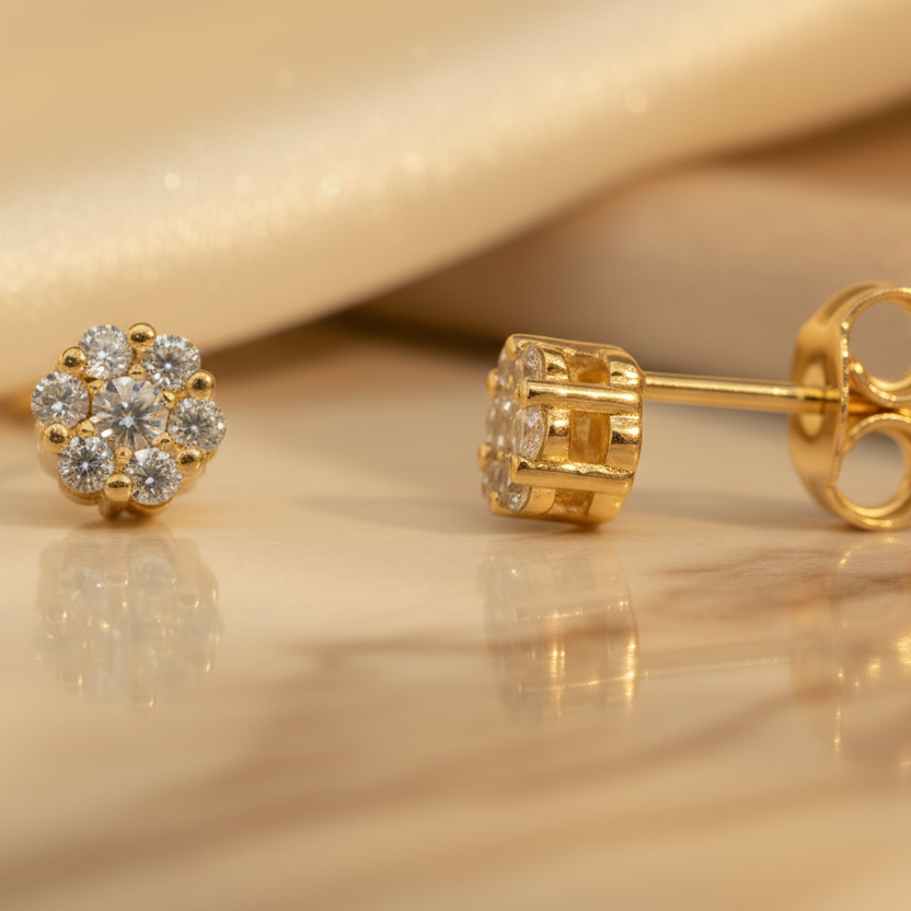 Ohrstecker 585 Gold Zirkonia Spiralhalo – Splendido – worn at the ear