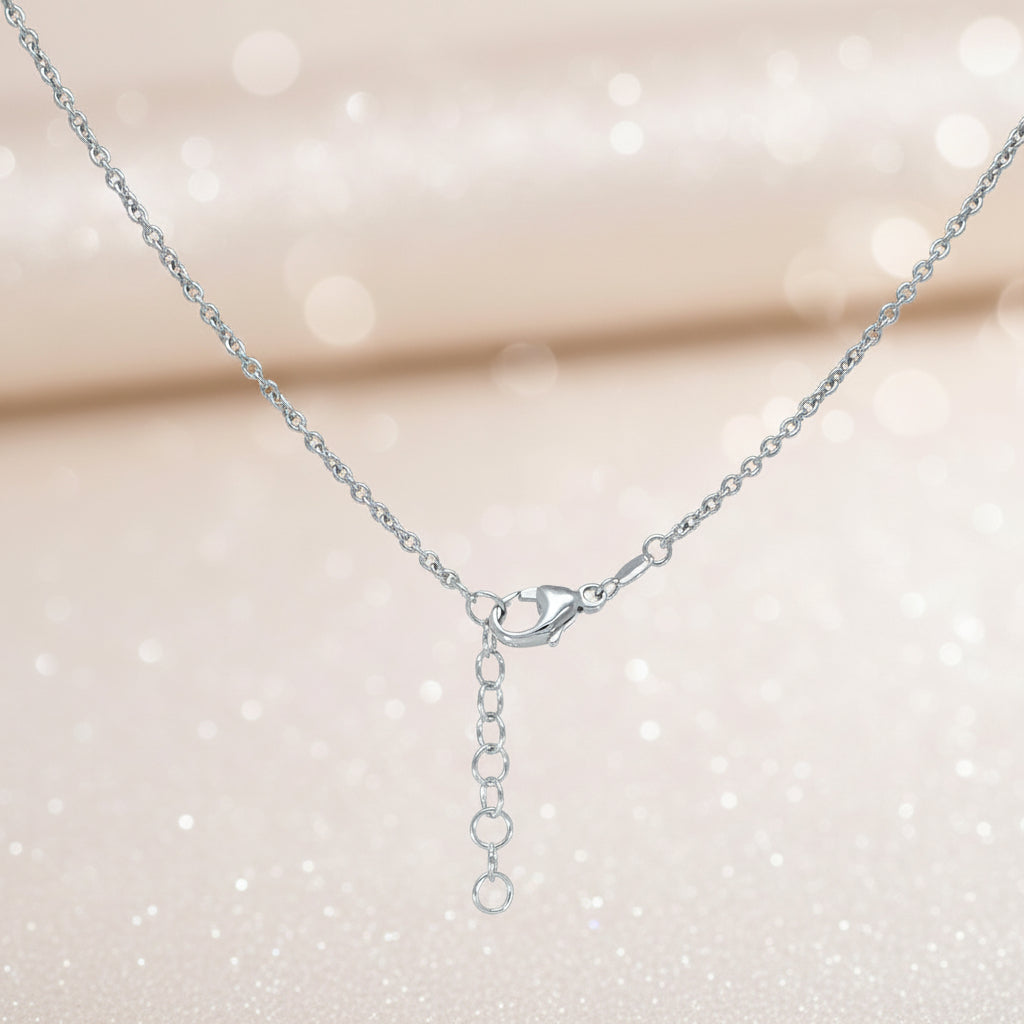 Halskette 925 Silber Blüten Pavé Zirkonia – Splendido – om de hals gedragen