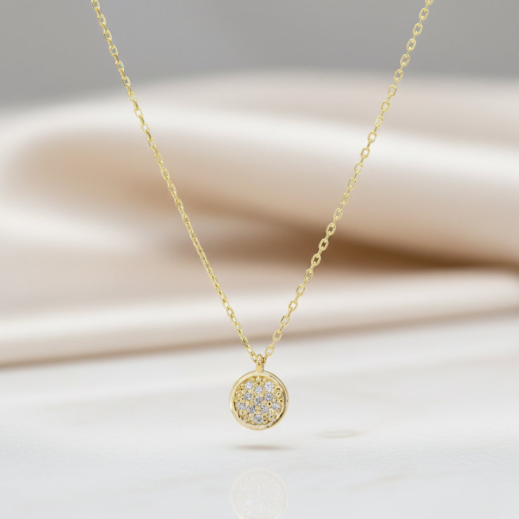 Kette mit rundem Brillant-Anhänger aus 14 Karat Gelbgold