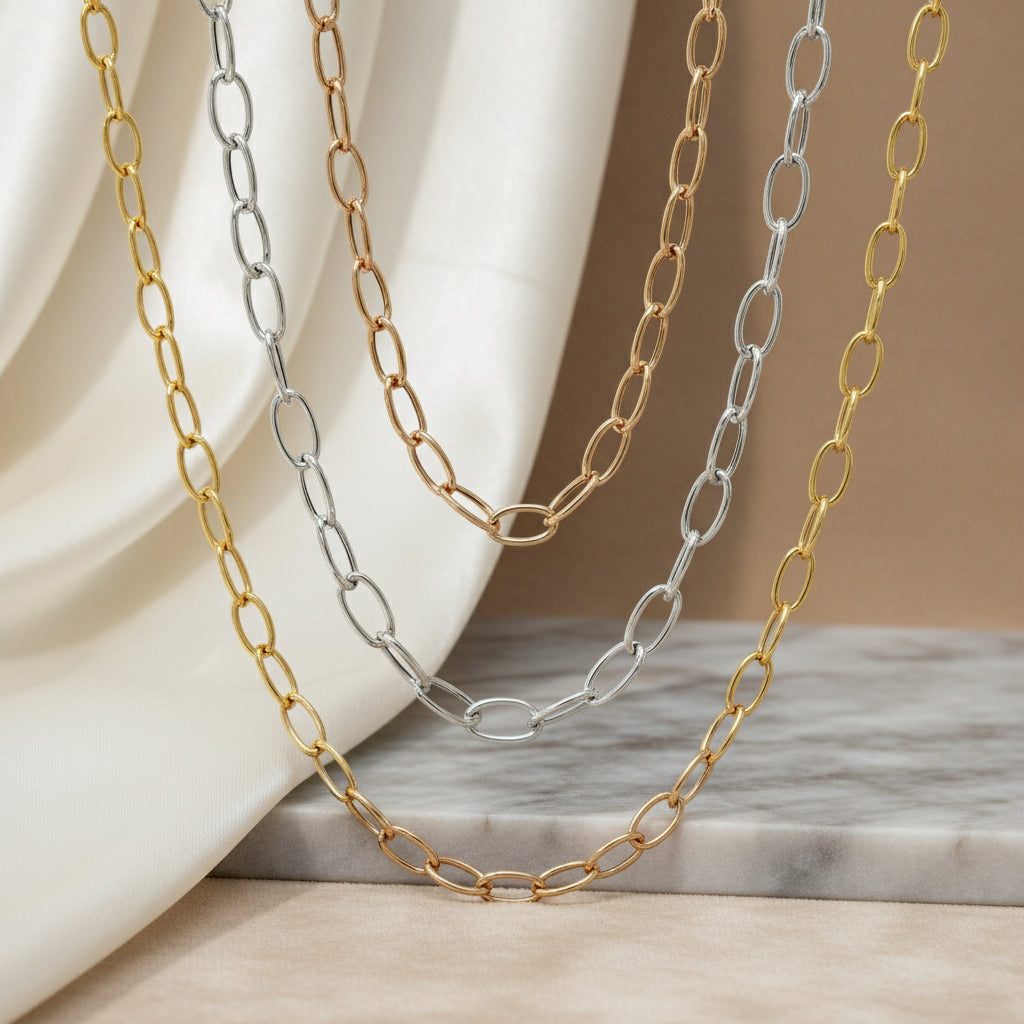 Silberkette mit feinen ovalen Gliedern im klassischen Design