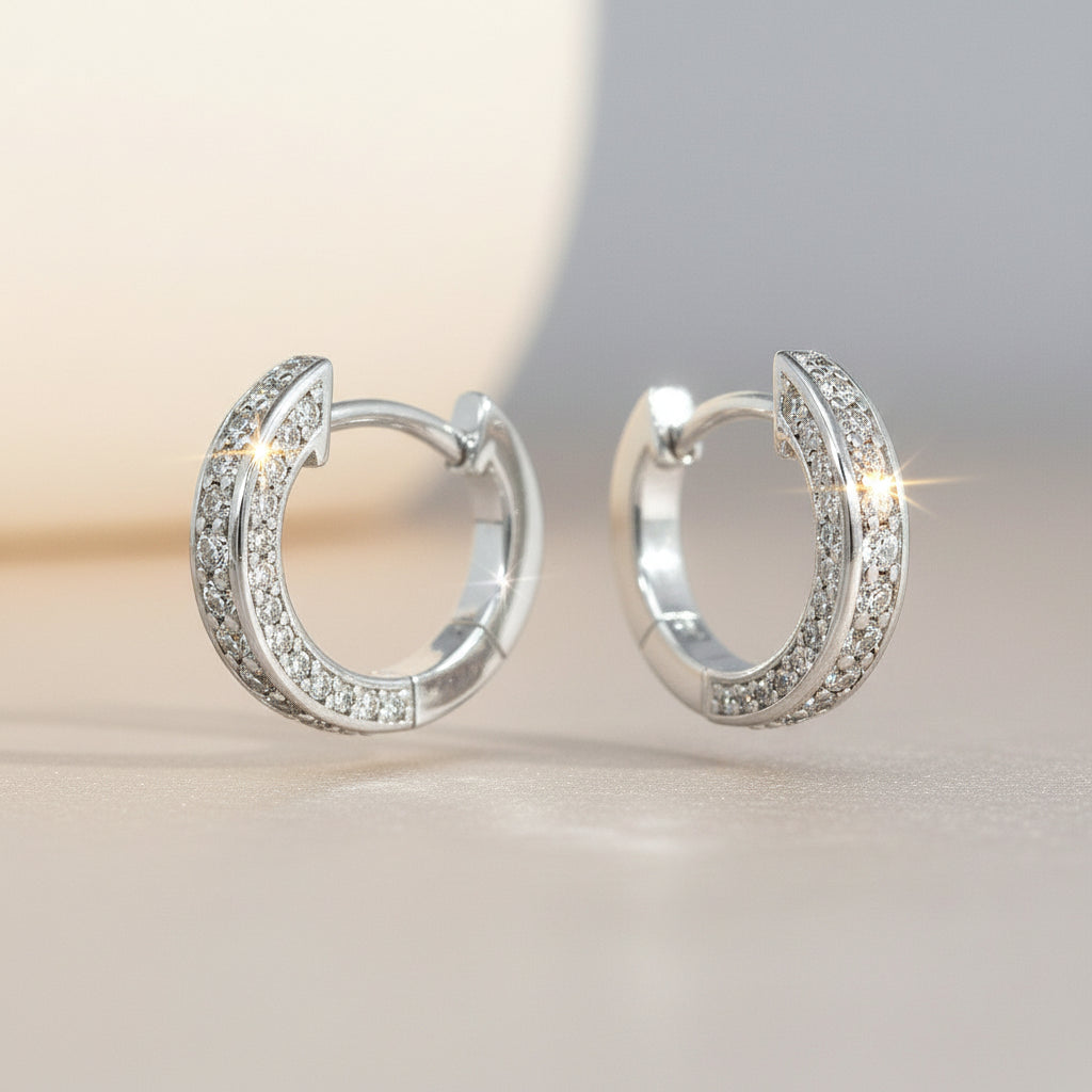 Silberne Creolen mit Zirkonia