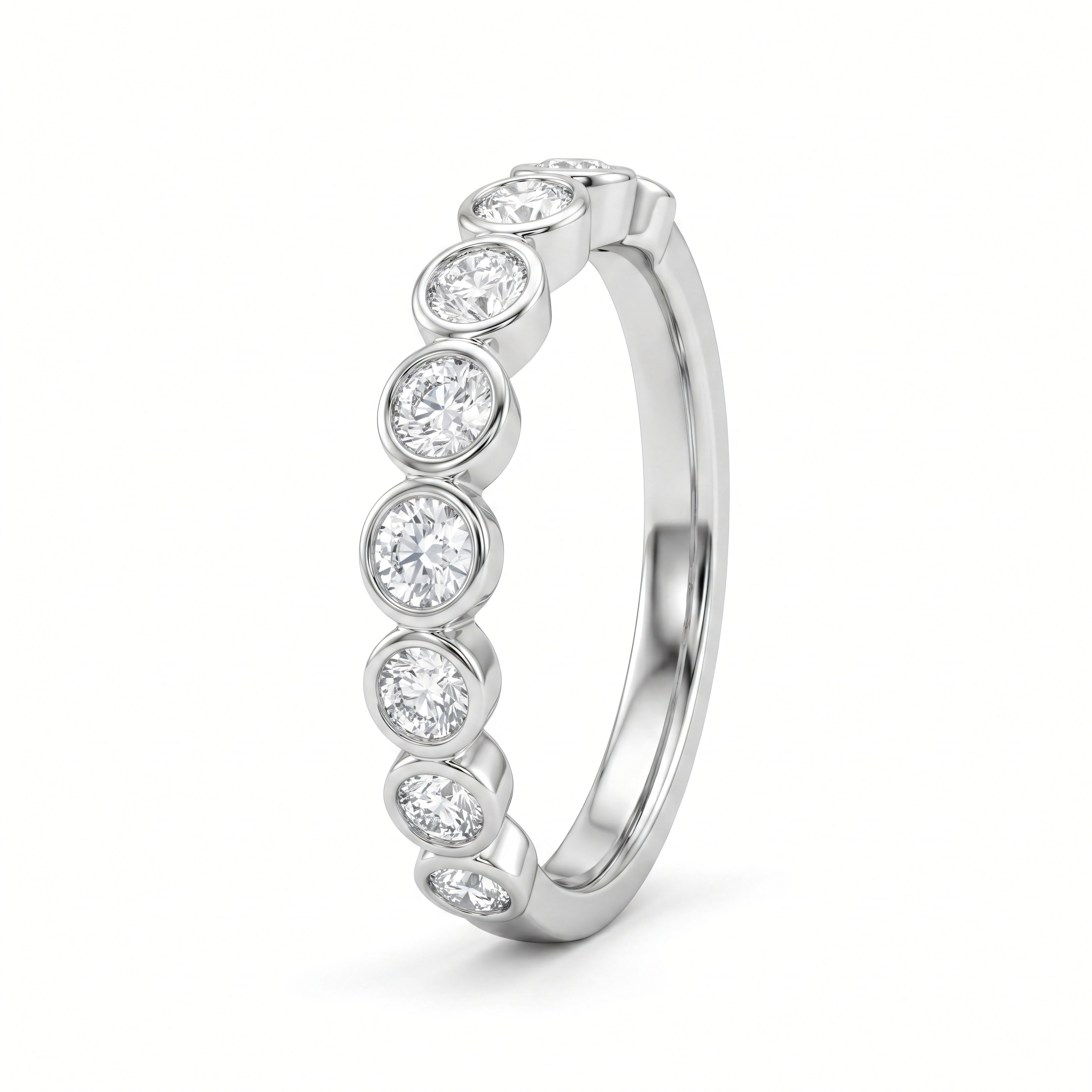 Ring 585 Gold Diamanten 0,25 ct Lichtkranz – Splendido – aan de vinger gedragen