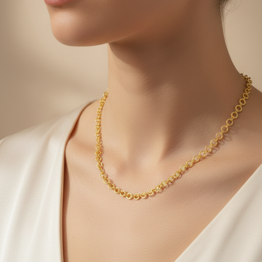 Detailopname – Ketting van 925 zilver, verguld, met gestructureerde schakelketting