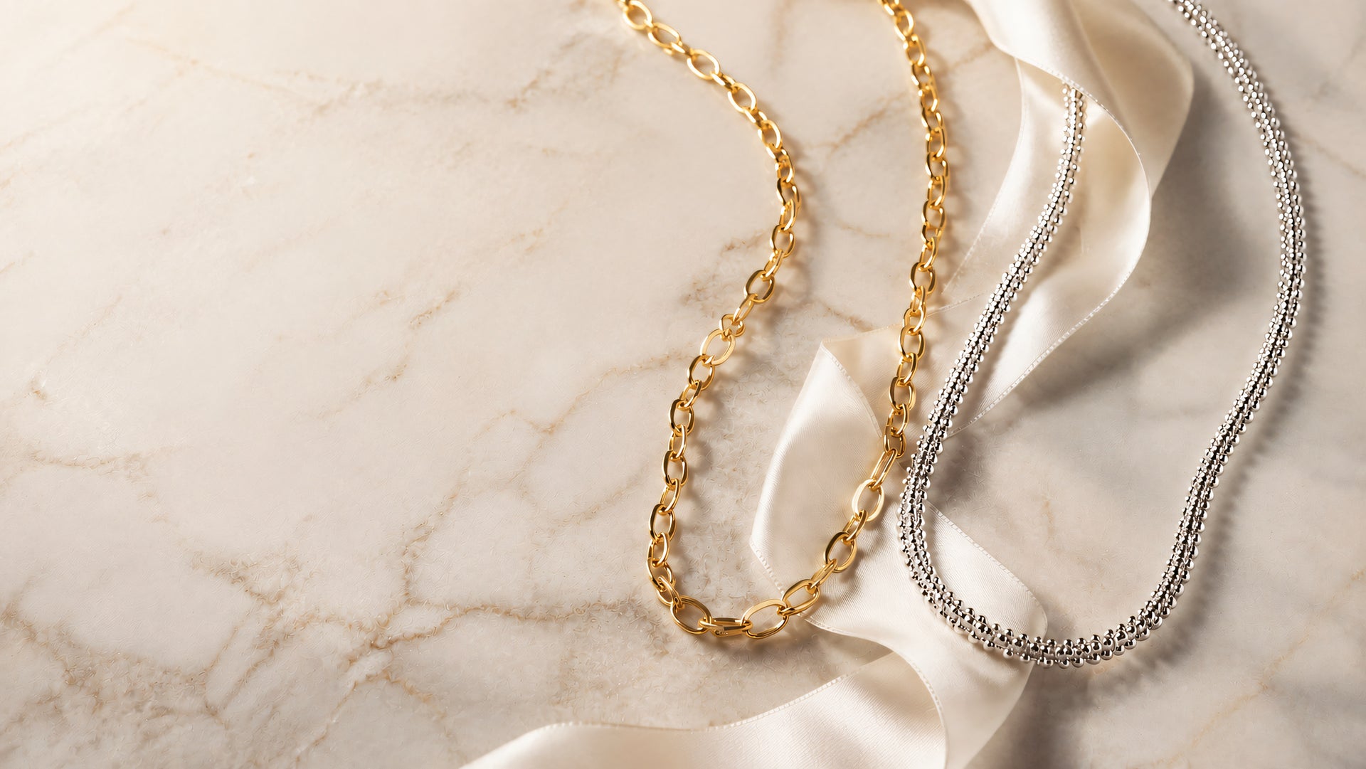 Goldkette und Silberkette von Splendido Schmuck