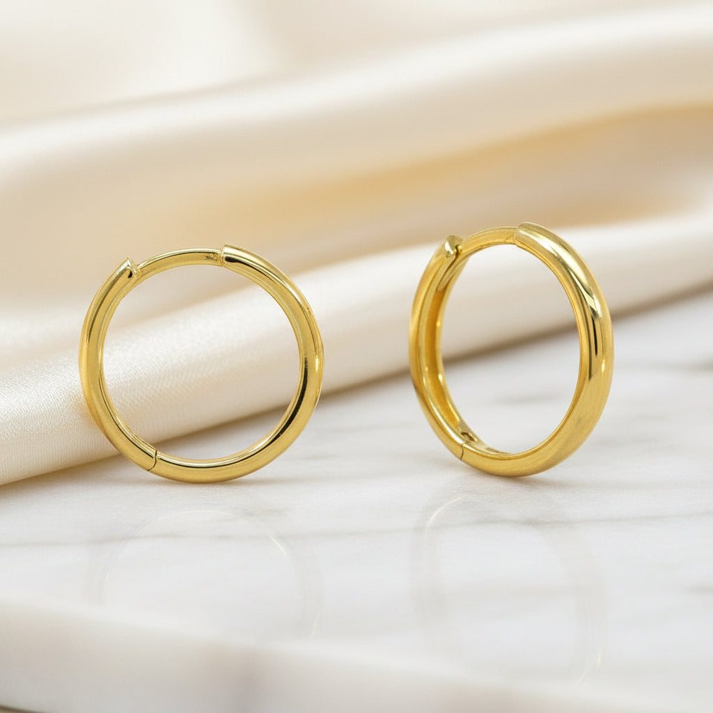 14Kt Gelbgold Creolen Hochglanzpolierte Oberfläche Klare Form Zeitlose Eleganz Alltag Und Festliche Anlässe