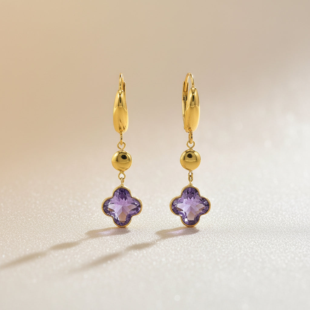 14Kt Goldohrringe Mit Edelsteinen Vierpassform Bewegliche Gestaltung Mit Brisurverschluss