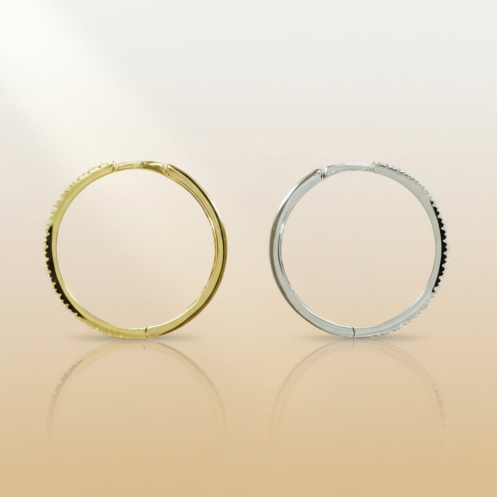 14Kt Goldohrringe Creolen Mit Vollbesetzter Zirkonia Reihe Und Schlankem Runddesign