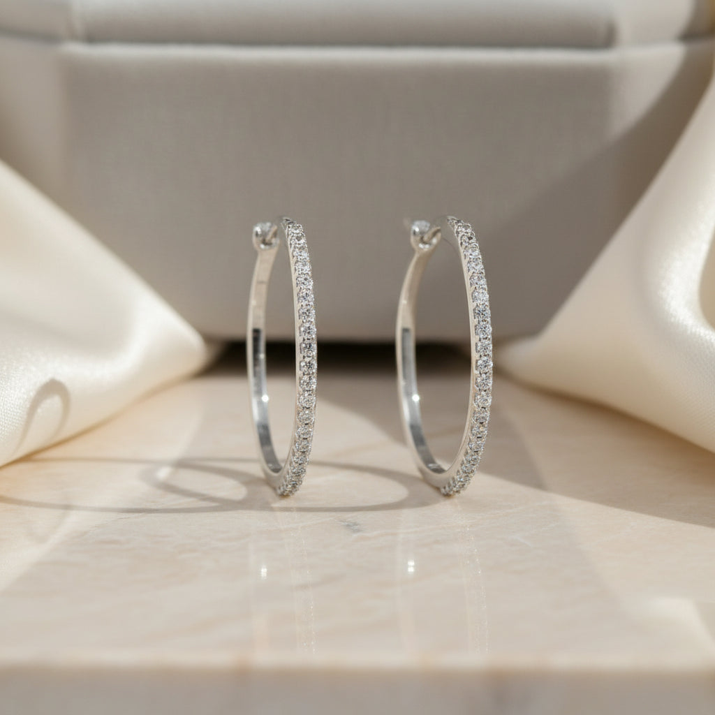 14Kt Goldohrringe Rundum Zirkonia Pave In Gelbgold Oder Weissgold Mit Sicherem Verschluss