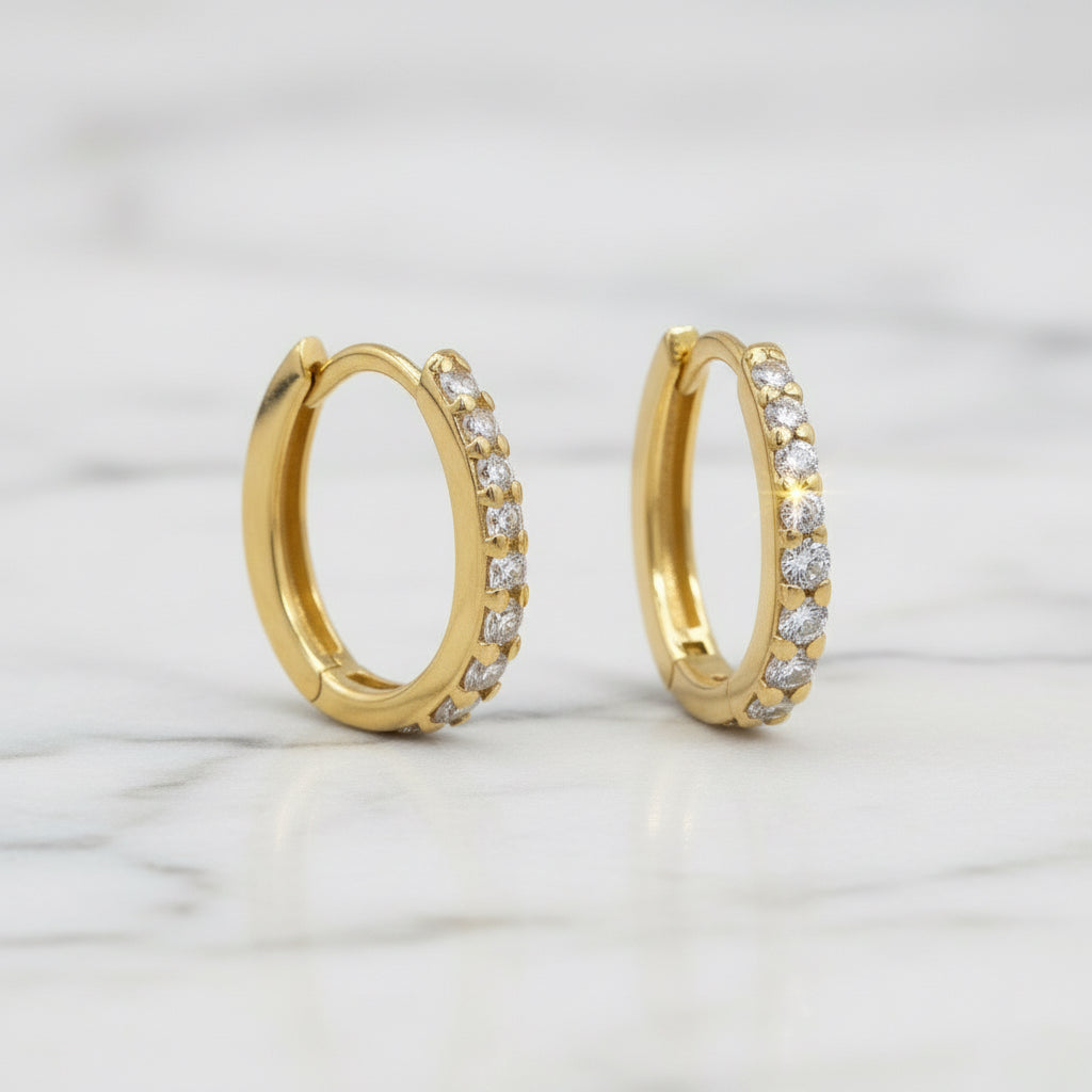 14 Karat Goldohrringe Creolen Mit Zirkonia Besetzung In Krappenfassung Für Dezentes Glanz