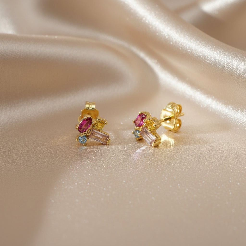 Ohrstecker 585 Gelbgold Zirkonia multicolor – Splendido – détail macro