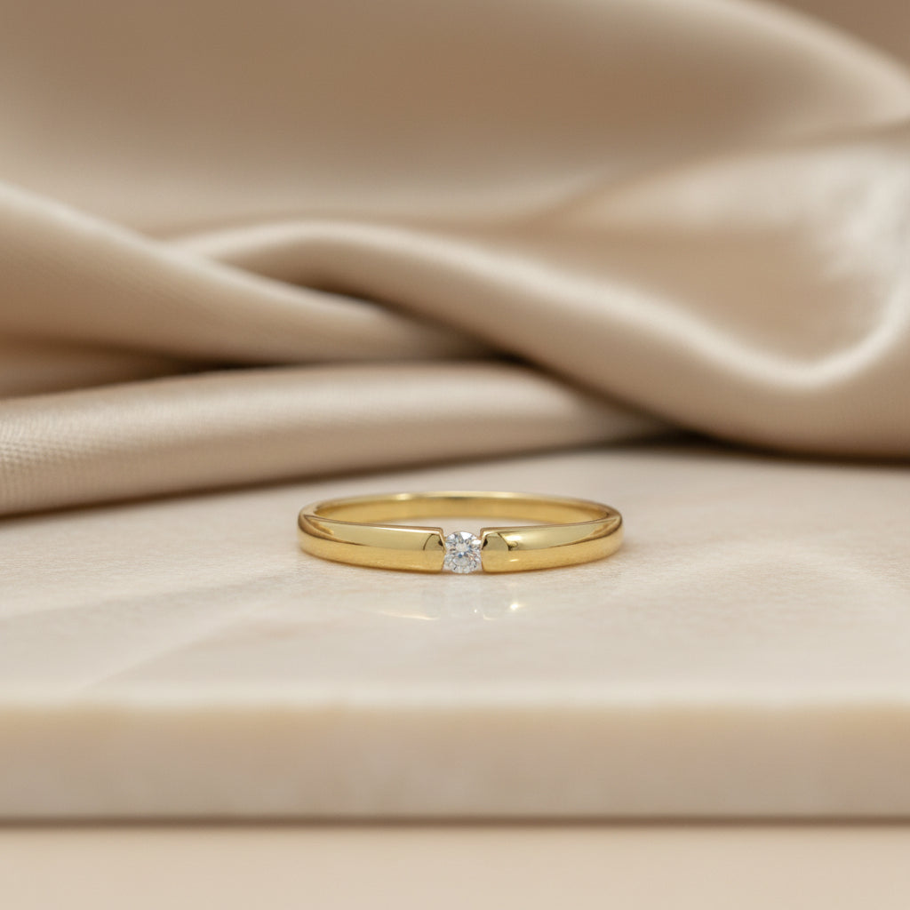 Goldring 14Kt. mit Brillant 0,05 ct. Goldring-14Kt-mit-Brillant-0-05-ct-GGringR50bri-0118-WGringR50bri-0118-WGringR50bri-0119-WGringR50bri-0119-69232810131787