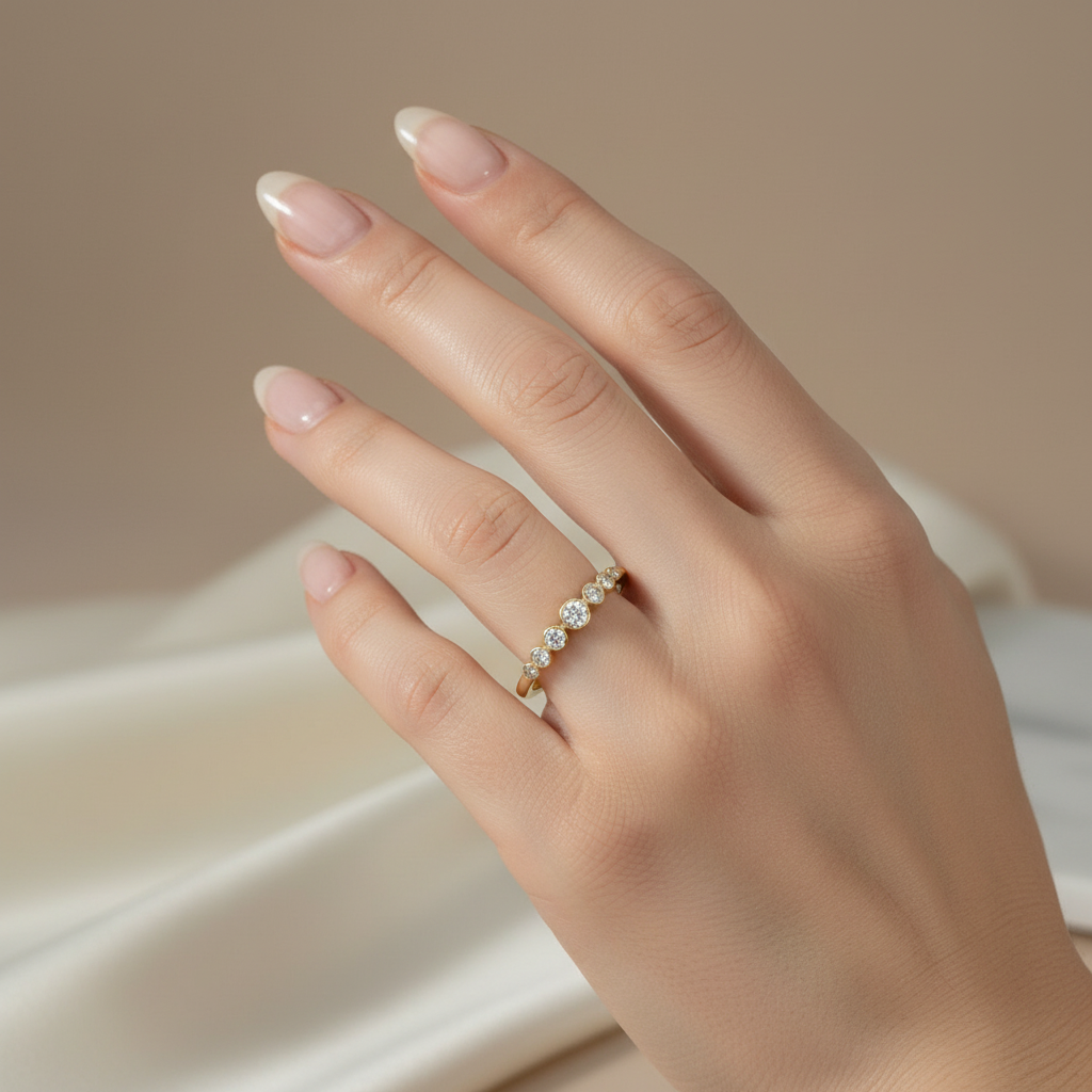 14K Goldring Mit Diamanten Rundfassungen Lichtkranz