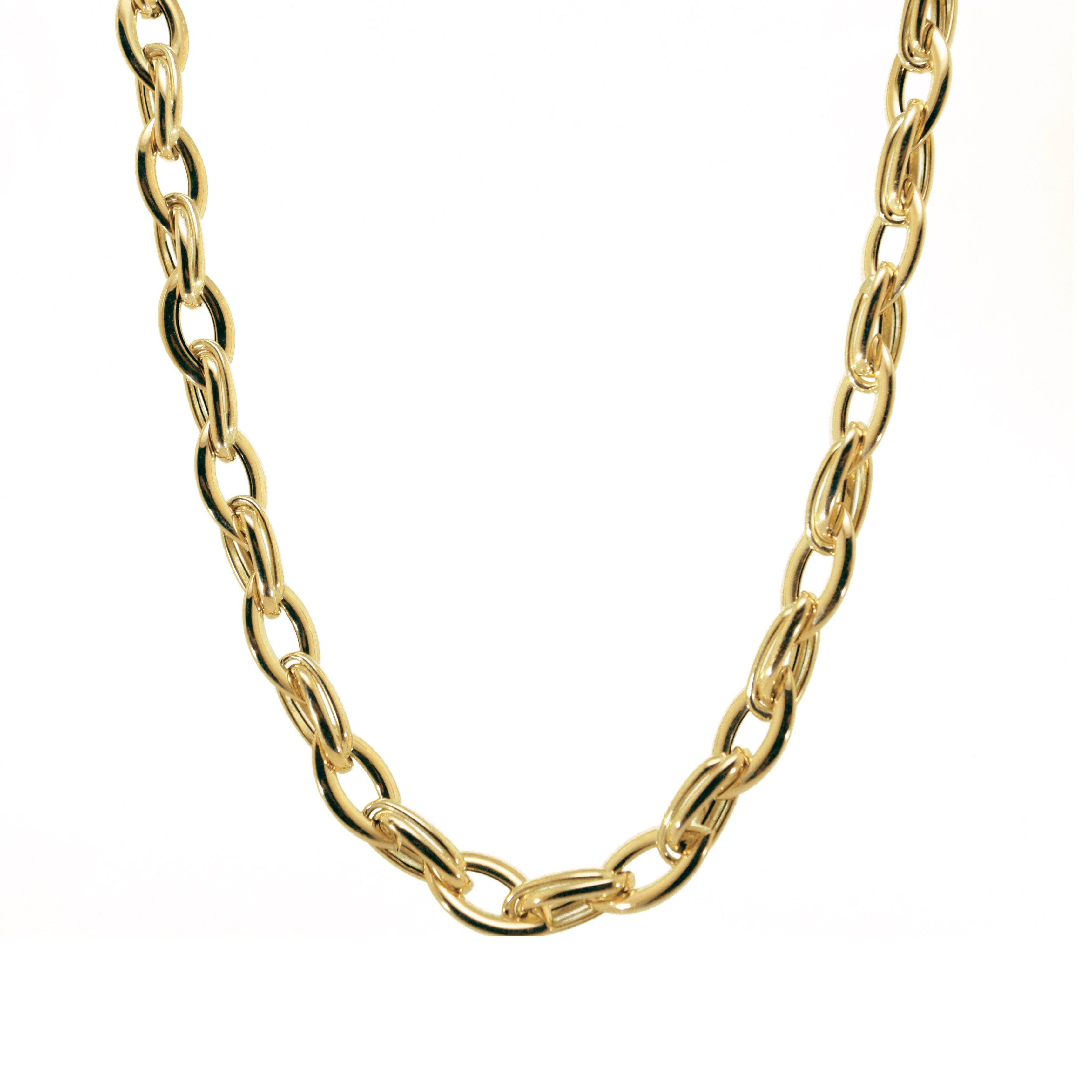 Goldkette mit doppelter Gliederstruktur in Hochglanzoptik