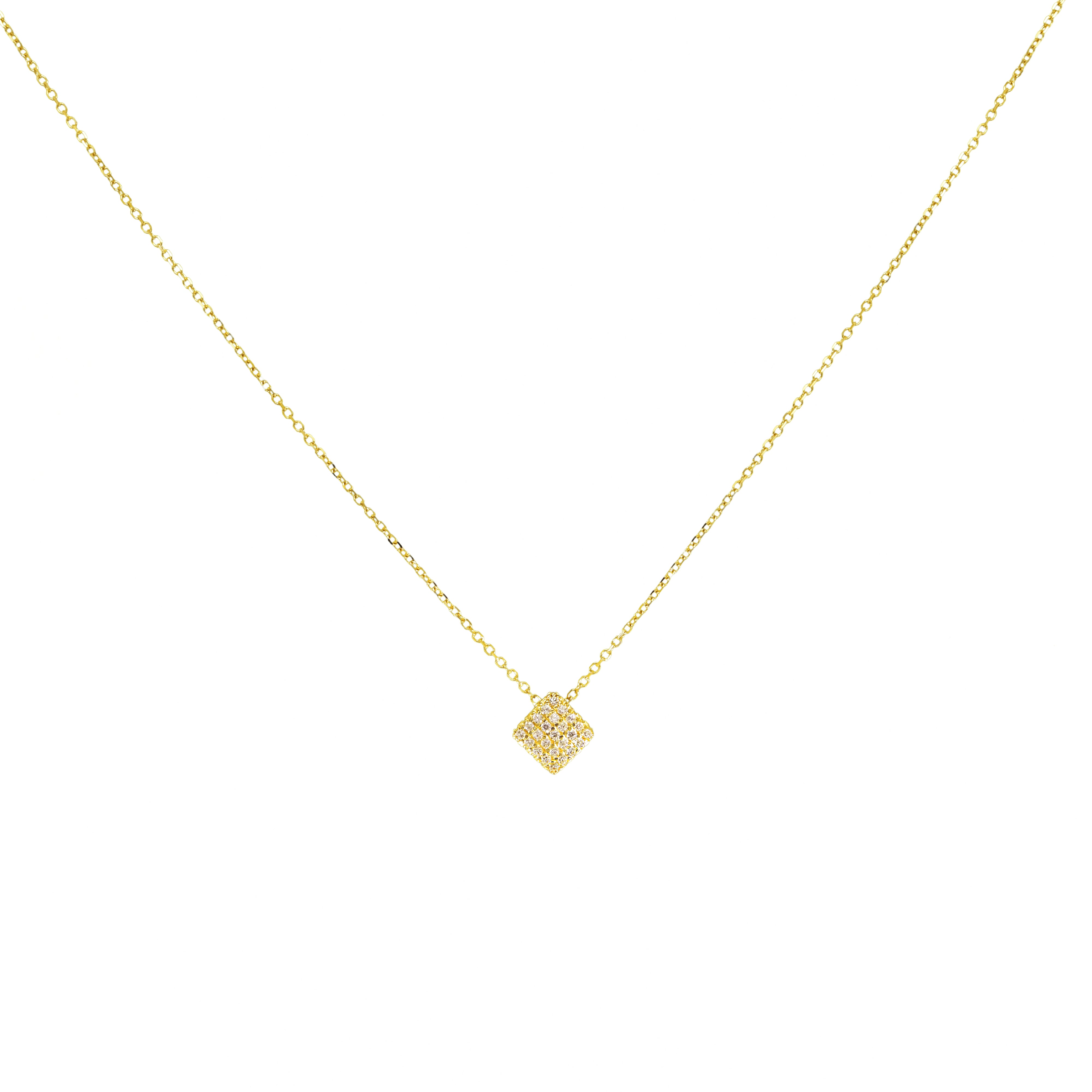 Feine Goldkette mit quadratischem Zirkoniaanhänger im Pavé-Stil