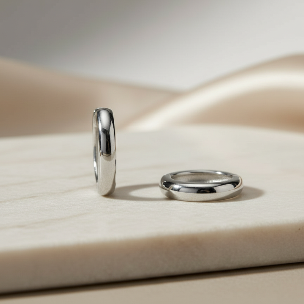 Klassische Silber-Hoops, rhodiniert