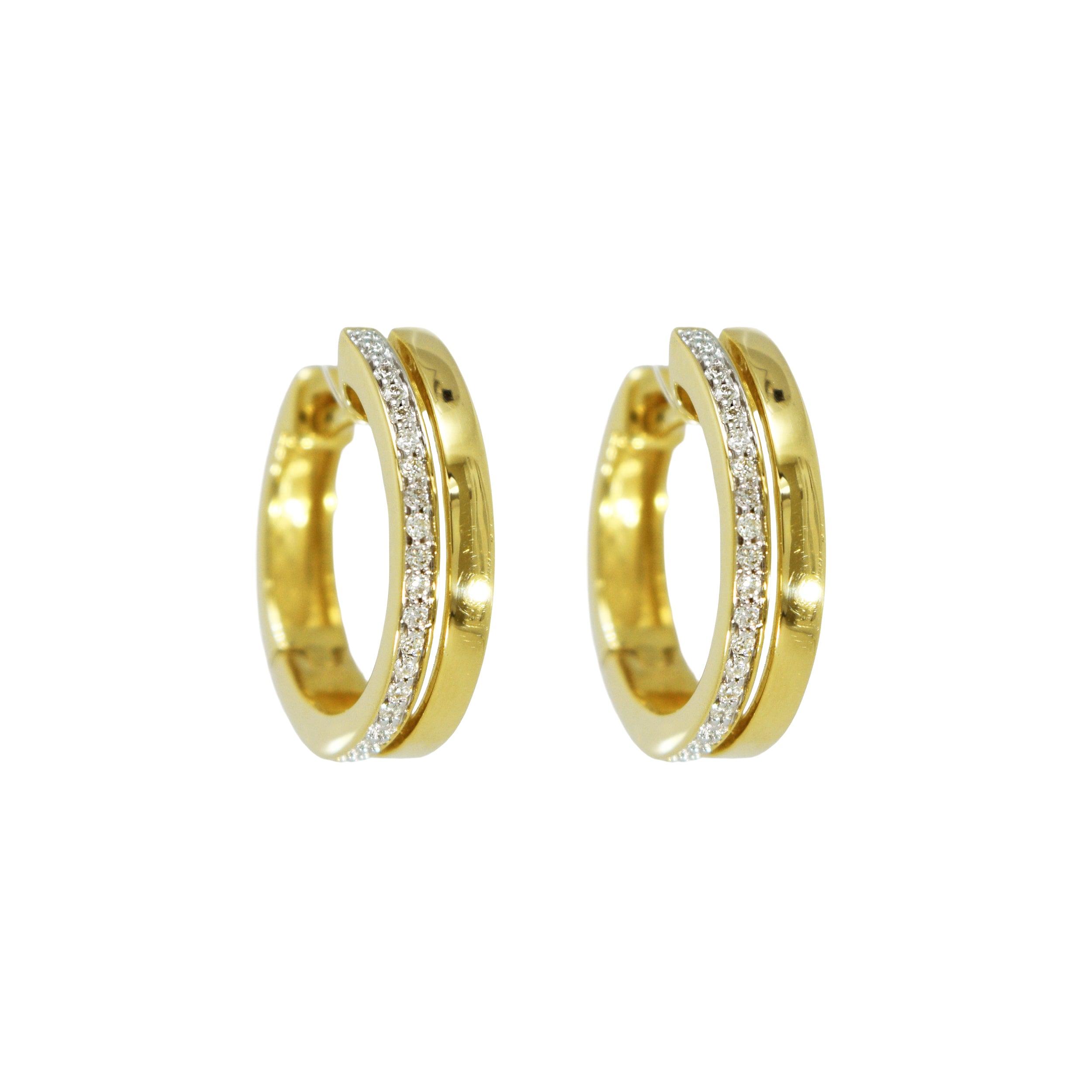 Paar Creolen aus Gelbgold mit durchgehender Brillantreihe (gesamt 0,09 ct), Frontalansicht.