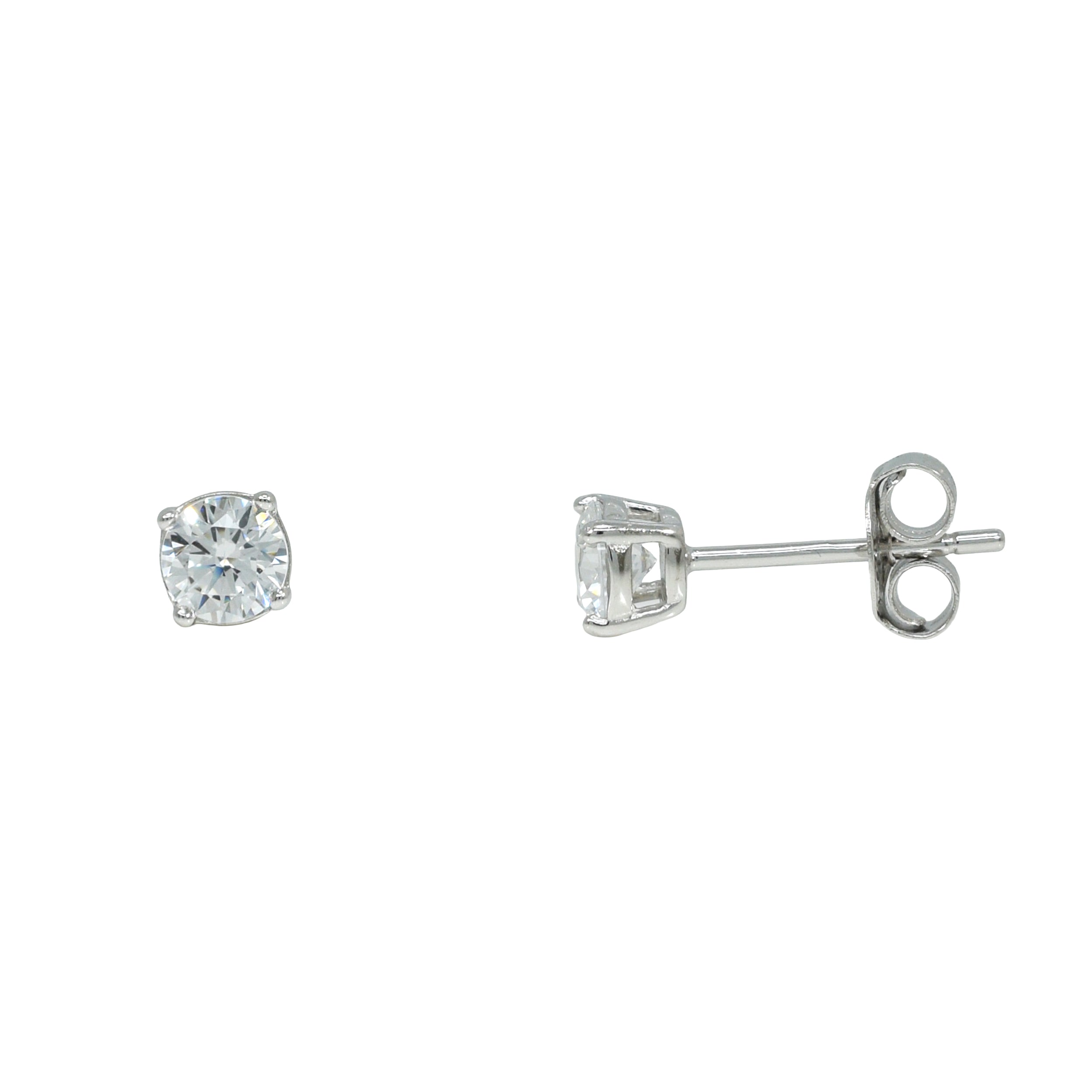 Silberne Ohrstecker mit einem quadratischen Zirkonia-Stein in vier Krappen gefasst.

